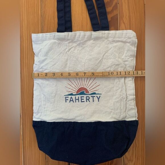 Faherty Tote - Picture 4 of 4